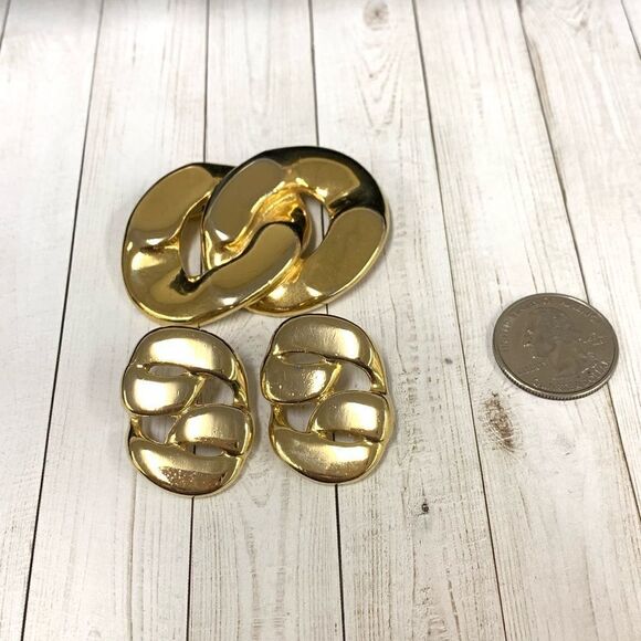 Gold Large Link Earring and Brooch Set - Picture 1 of 2